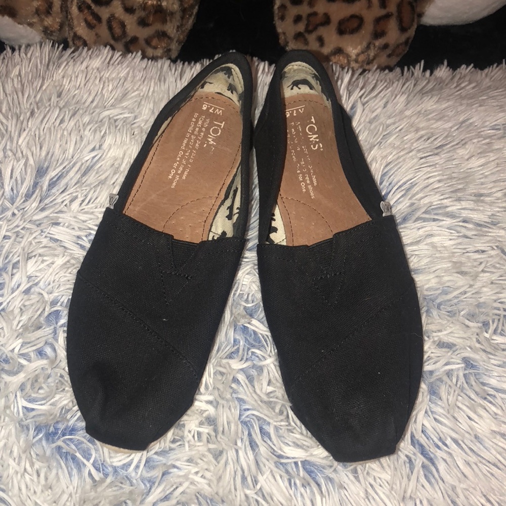 Toms